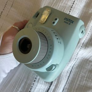 Instax mini Polaroid film camera
